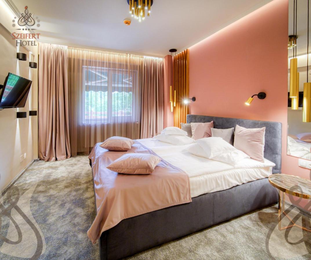 Hotel Szeifert Sovata Esterno foto